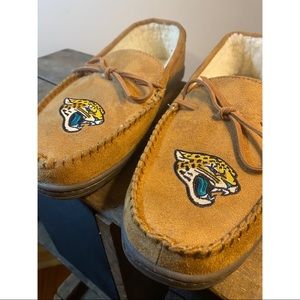 Men’s Jaguar house shoes